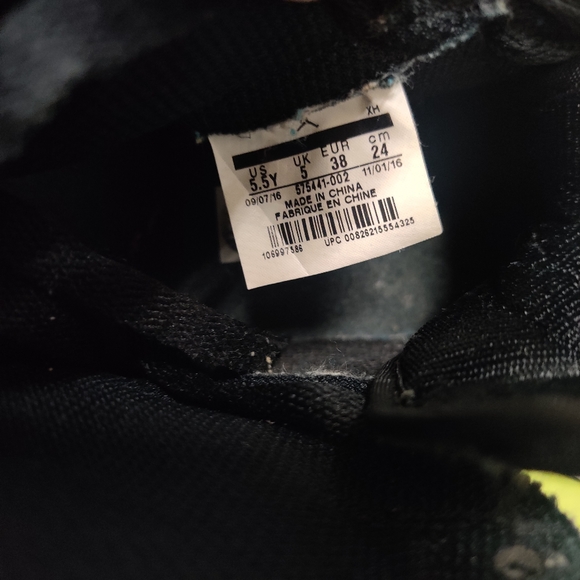 Jordan retro 1 black perforated sz 7 women/ 5.5y - Picture 8 of 8